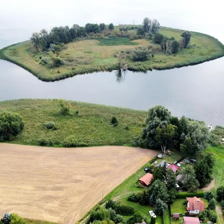 Domek Nad Jeziorem Przy Lini Brzegowej Gorowychy, Pomorze Exterior photo