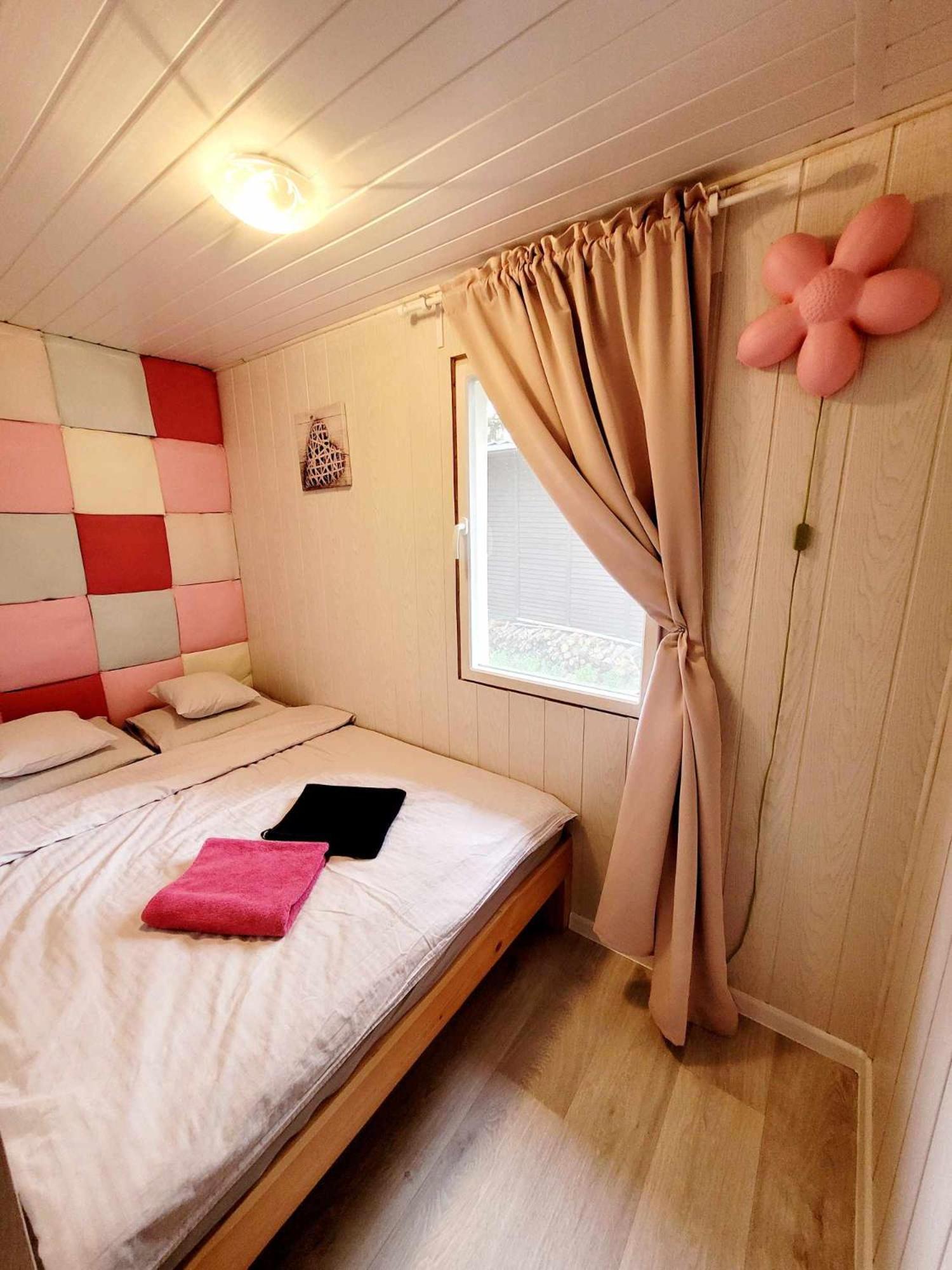 Nad Jeziorem Przy Lini Brzegowej Gorowychy, Pomorze Holiday home